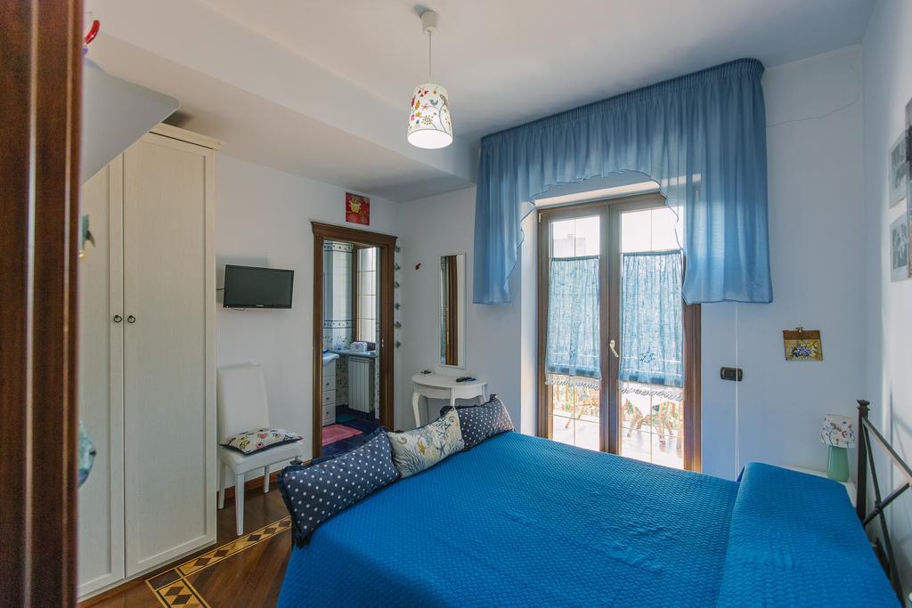 B&B Villa Francesca Soverato Marina Exterior photo
