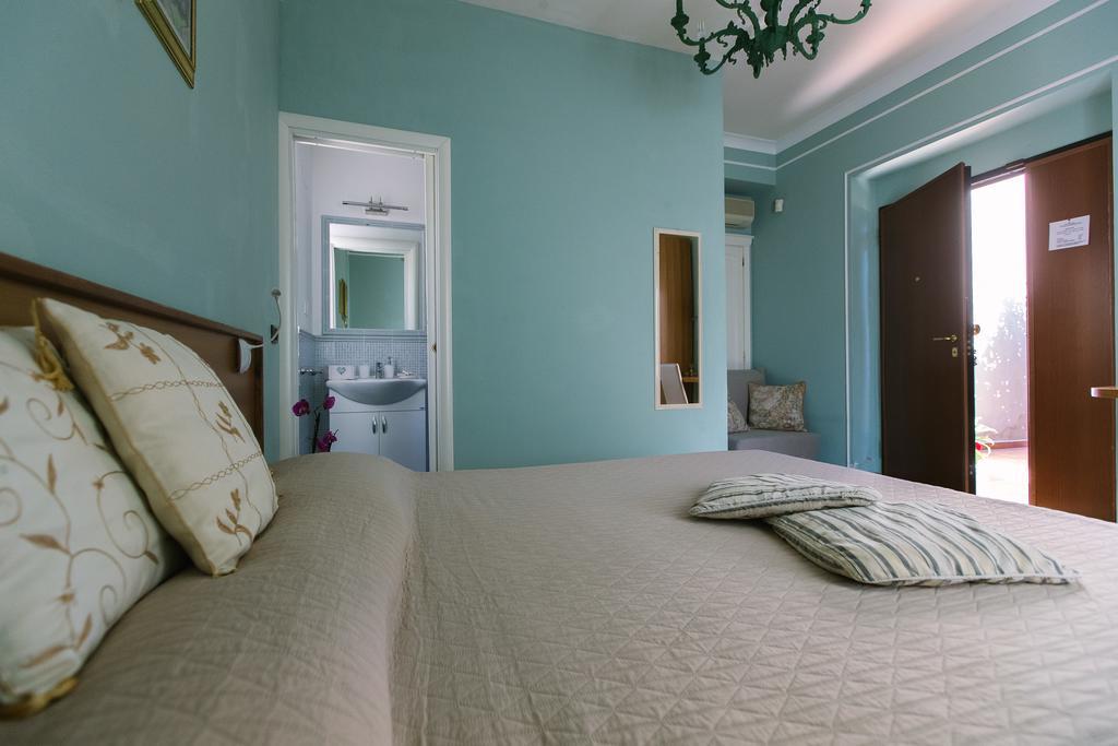 B&B Villa Francesca Soverato Marina Exterior photo